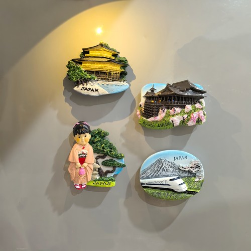 日本京都金阁寺富士山下和服
