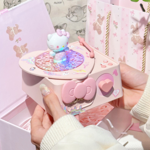 凯蒂猫水波纹蓝牙音响噪音生日礼物无线氛围投影女生高级复古闺蜜