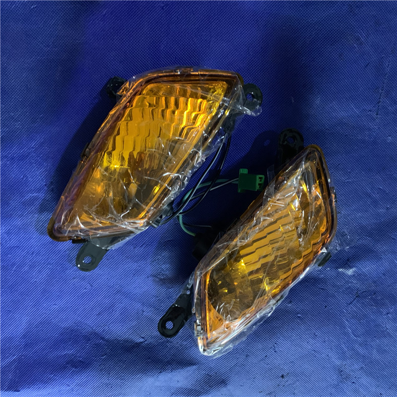 适用于铃木 畅迪110 前面板转向灯 FW110 前面板转向灯左右转弯灯