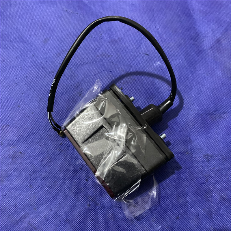 适用铃木畅迪牌照灯FW110 牌照灯总成炫迪牌照灯HJ110-3小尾灯