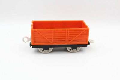 ELECTRIC RAIL TRAIN PLASTIC THOMAS CARRIAGE ATTACHMENT HOOK IS SUITABLE FOR A VARIETY OF TRAIN CONNECTION CHILDRENS TOYS