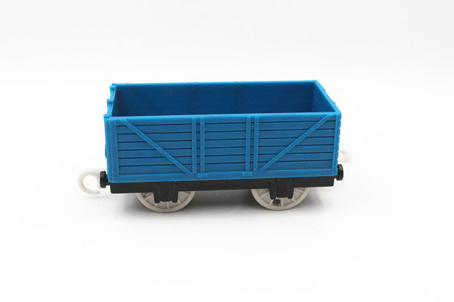 ELECTRIC RAIL TRAIN PLASTIC THOMAS CARRIAGE ATTACHMENT HOOK IS SUITABLE FOR A VARIETY OF TRAIN CONNECTION CHILDRENS TOYS