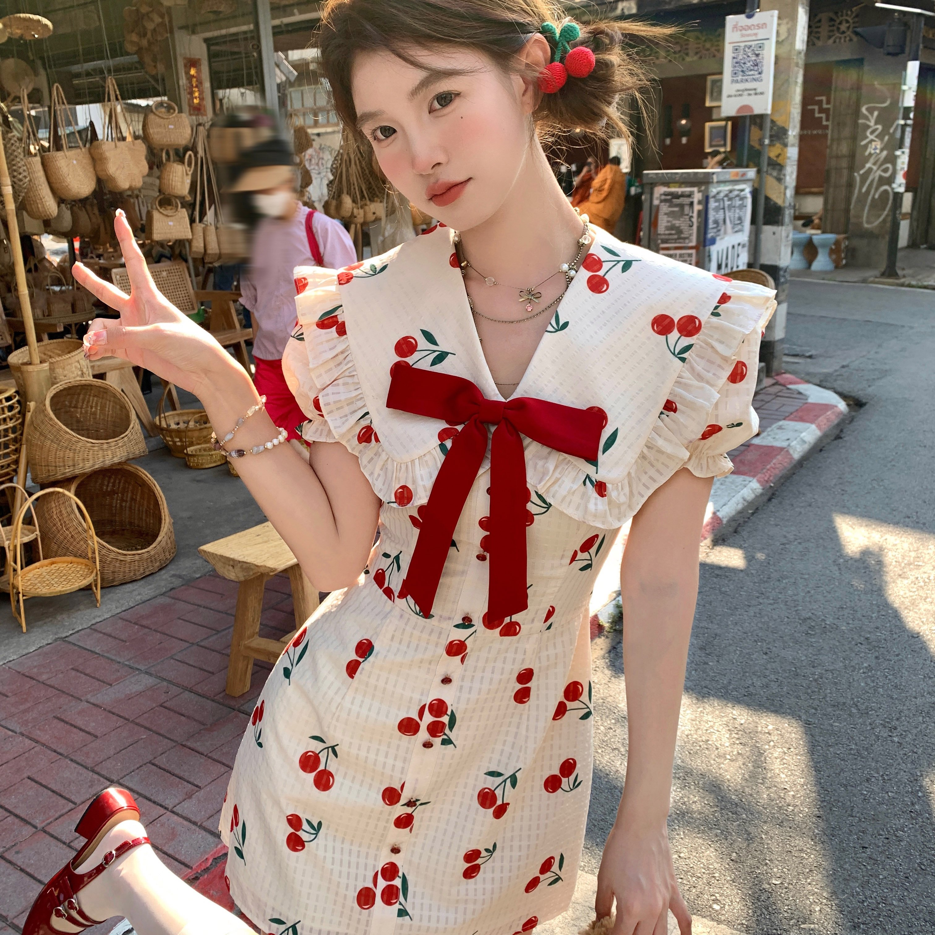 Acaine中长款小飞袖v领收腰无袖连衣裙女夏季法式复古甜美a字裙子