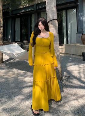DEMA小德玛法式黄色木耳边褶皱吊带连衣裙女海边度假大裙摆沙滩裙