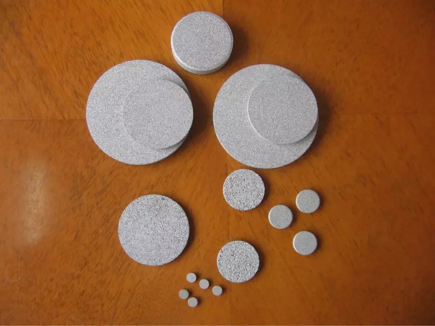 不锈钢粉末烧结滤芯精度微孔