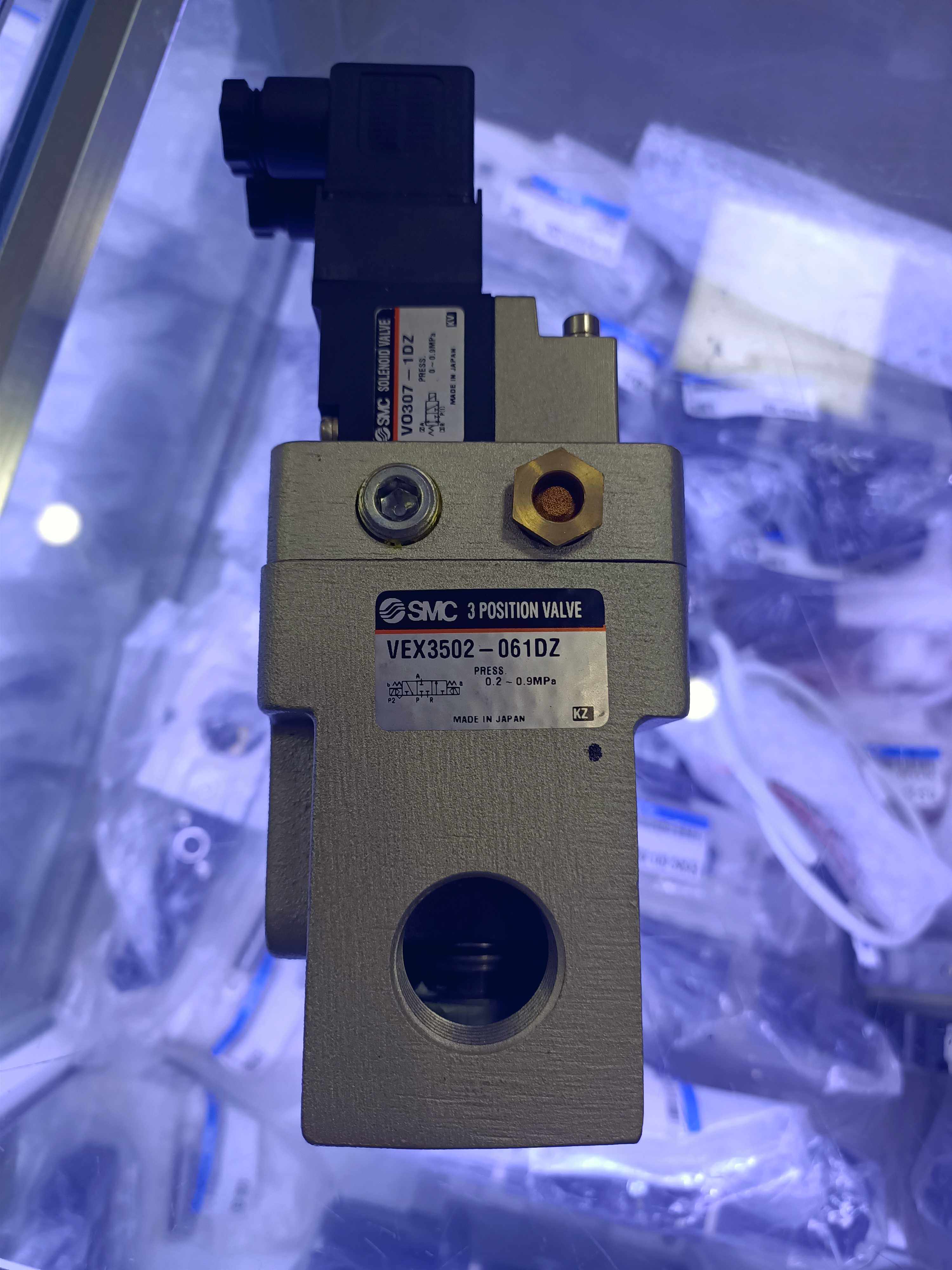 SMC原装正品电磁阀  VEX3502-061DZ 现货