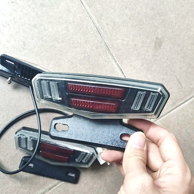 深远外卖车led尾灯12V原装后尾灯
