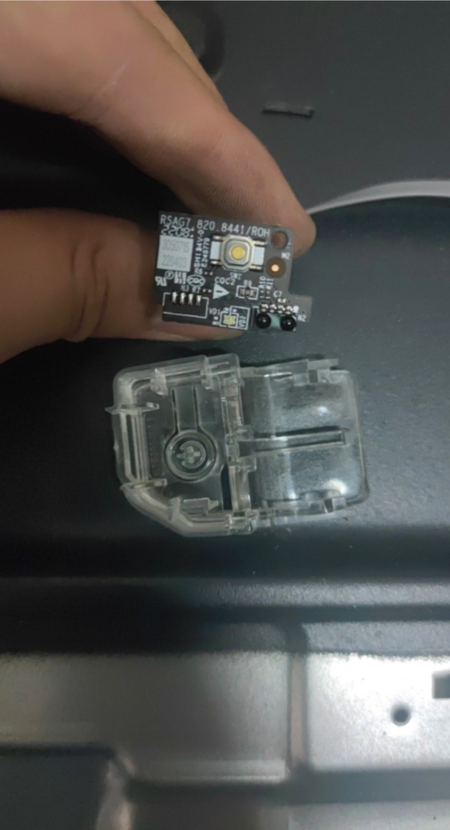 原装海信HZ39E35A 60E3F开关按键 遥控接收板RSAG7.820.8441/ROH