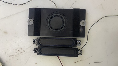 同方THTF电 视LE-32TX2000喇叭(一低二高)一套价