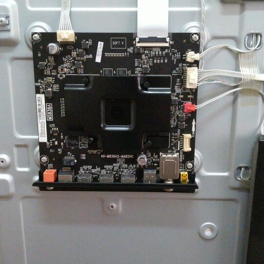 原装雷鸟 I55C-UI 主板40-M838A5-MAB2HG华星屏LVU550NE3L 测好