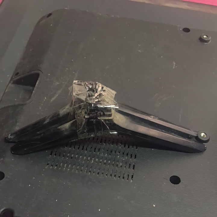 海信H43E3A底座 原装机拆机件 实图拍摄 佩戴螺丝