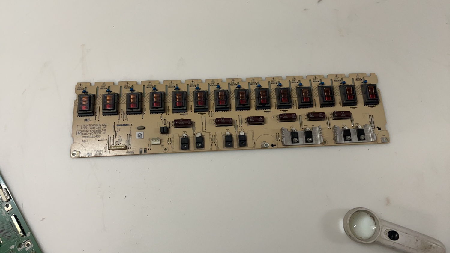 夏普LCD-40Z660A 40E66A高压板 RUNTKA568WJN1 DAC-60T020 BF测好