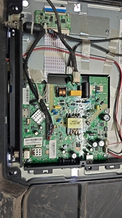 ~康佳LED32E330C主板201-MK611C2K-00 TK611C2屏72004243YT