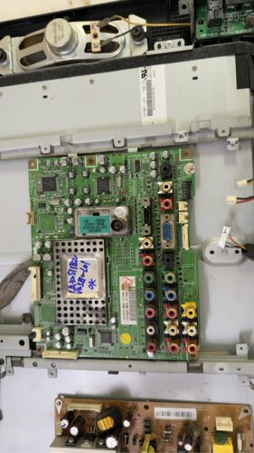 三星LA32S71B2 主板 BN41-00680D配屏V315B1-L01 测好