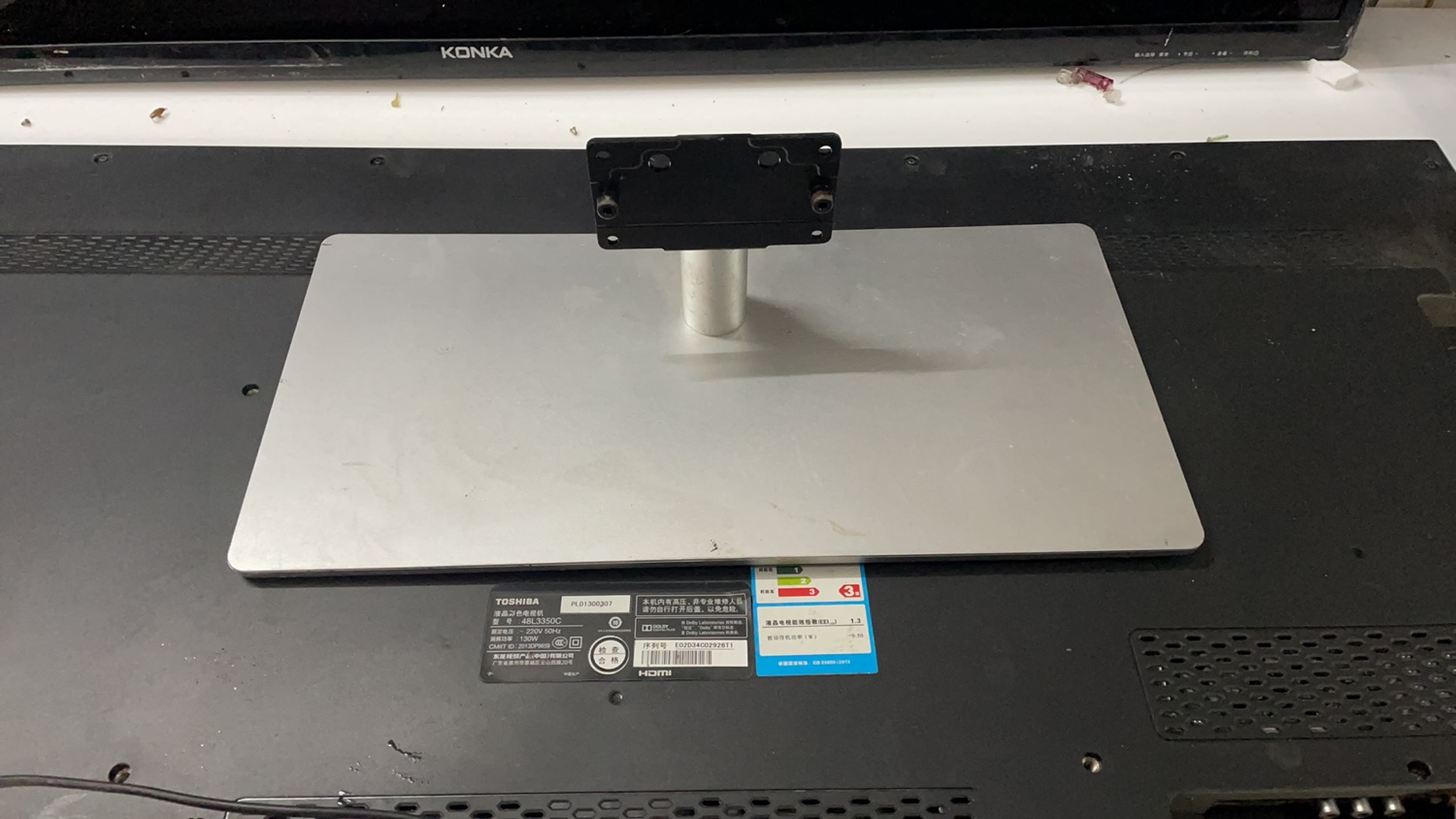 原装 东芝48L3350C底座 支架 座子 配齐螺丝