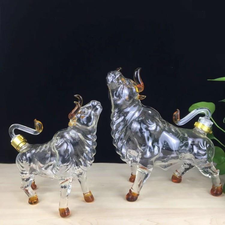 十二生肖空心牛泡酒瓶 工艺酒瓶牛气冲天泡药酒瓶 透明玻璃洋酒瓶