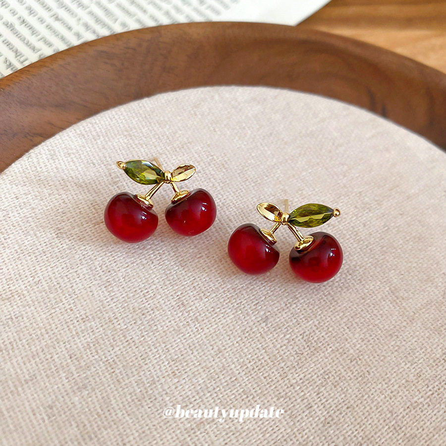 银针树脂锆石樱桃耳钉个性时尚甜美小众气质耳环轻奢高级感耳饰女,饰品/流行首饰/时尚饰品新,耳钉,淘宝优惠券,粉丝福利购,淘宝优惠卷