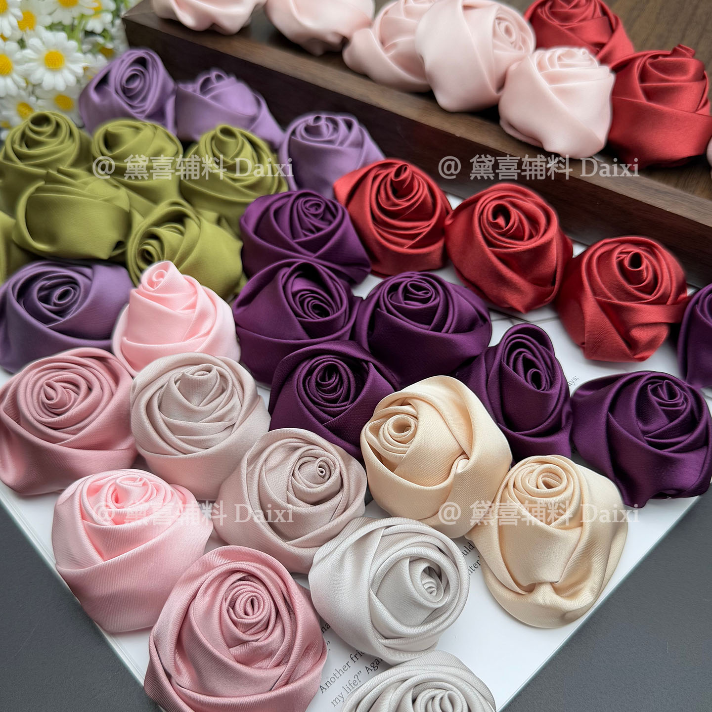 4.5CM缎面手工玫瑰花朵装饰辅料