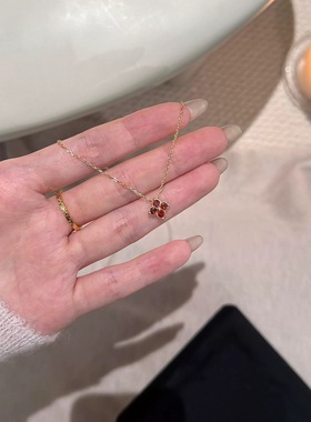 S925纯银镀14K金四叶草石榴石红色项链女轻奢小众设计简约锁骨链