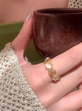 新年金色五帝钱猫眼石戒指女指环
