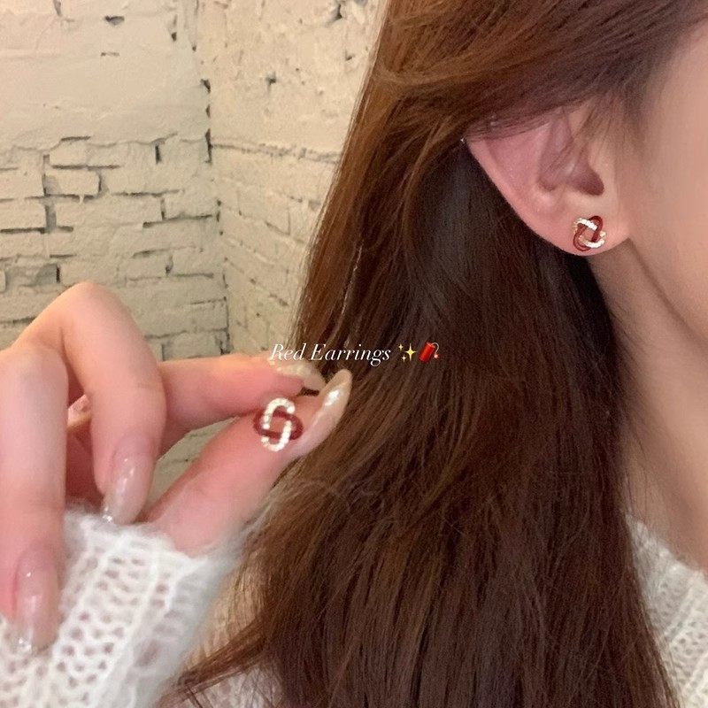 显白复古红色滴油镶锆环绕耳钉高级感精致小巧耳饰女港风气质耳环