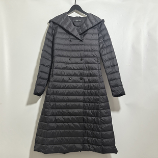 圣迪剪标女士简约大方连帽双排扣中长款羽绒服2427