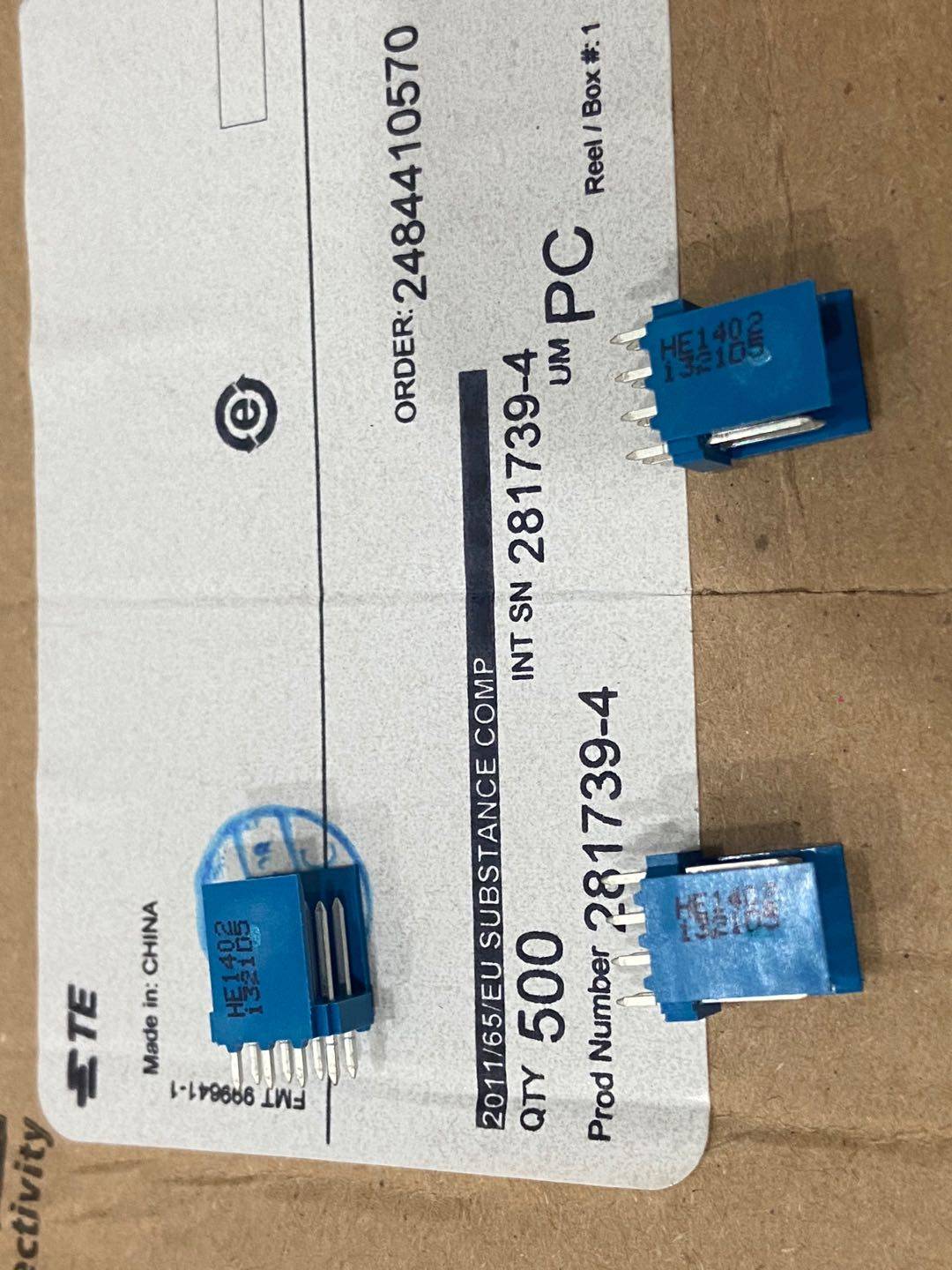 进口美国te泰科 281739-4 he14系列连接器 2*4 8pin 直插8脚 蓝色