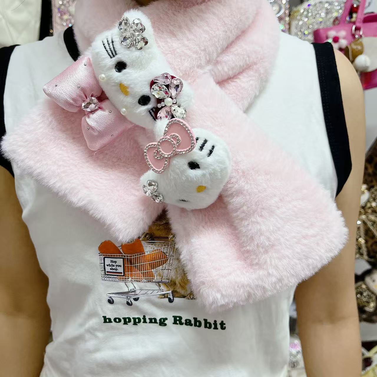 镶钻可爱卡通小猫毛绒围巾交叉冬季新款百搭防寒保暖学生户外围脖