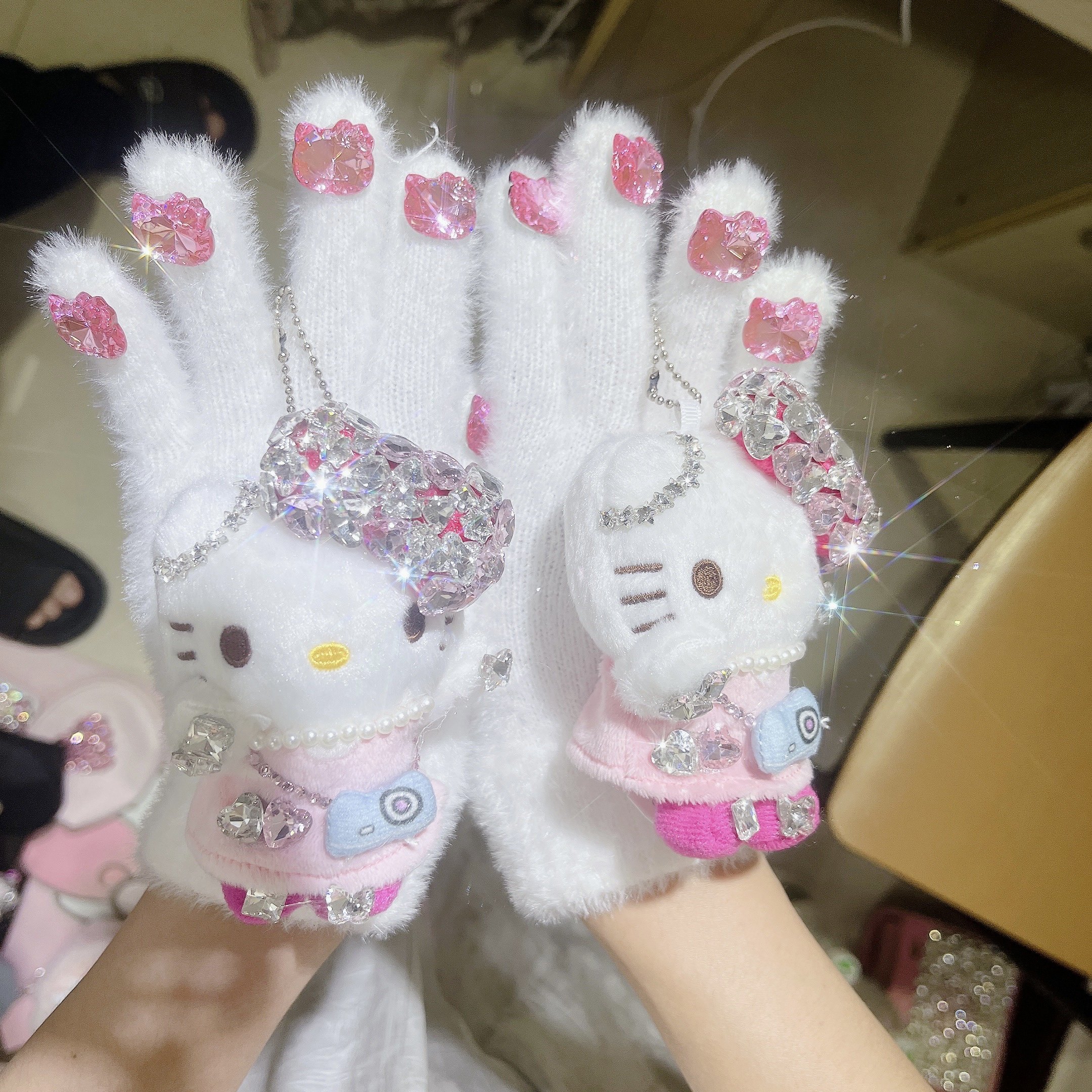 镶钻可爱少女心满钻秋冬骑车保暖学生女款针织毛绒