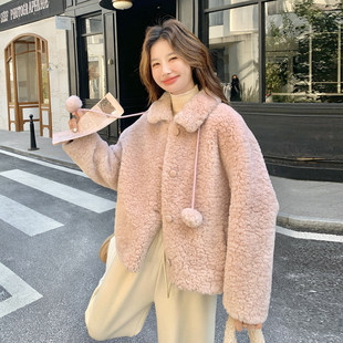 粉色毛球奶呼呼羊羔毛外套女冬季2026新款甜美小个子皮毛一体棉衣