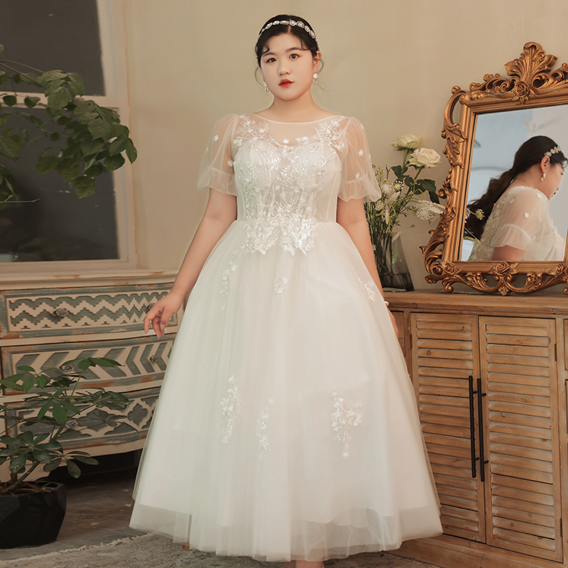 Short wedding dress, plus size, fitted Short wedding dress, plus size, fitted