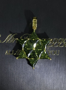 Mr.Bling满钻金绿色六芒星吊坠