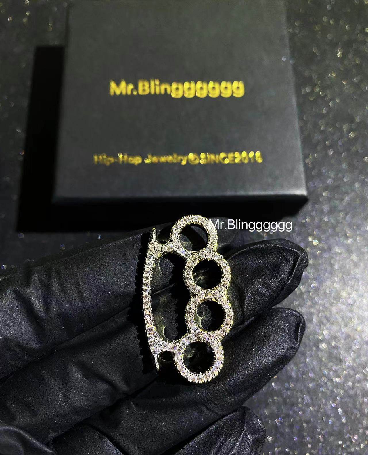blingggggg欧美嘻哈珠宝 实心双色满钻双面佩戴指虎拳刺吊坠