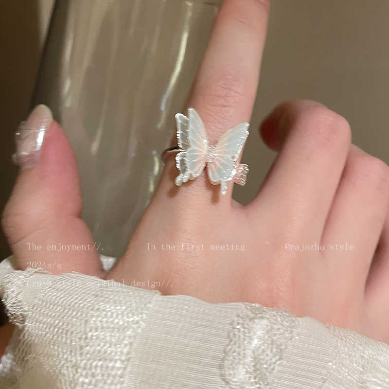 ins风渐变色蝴蝶锆石开口戒指女感甜美网红食指戒新款手饰品