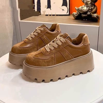 增高松糕板鞋女2025年春季新款