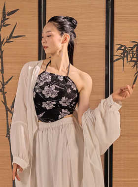 粉墨千秋新款白色蝙蝠袖长款防晒开衫弹力蕾丝白色竹子黑色印花