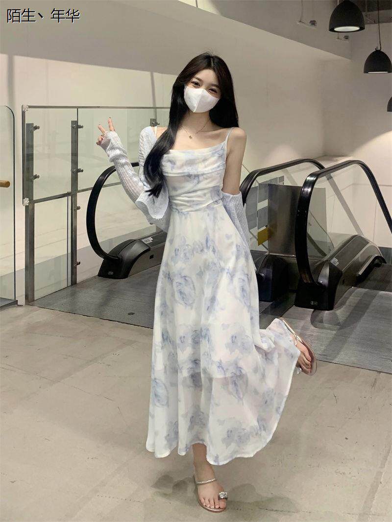 法式雪纺碎花吊带连衣裙