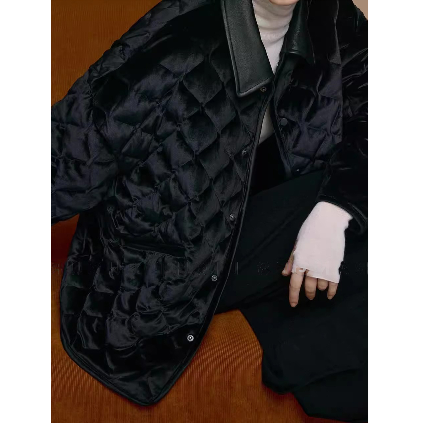 BTRS M丨韩国进口丝绒面料撞色拼皮翻领轻薄黑色白鹅绒羽绒服外套