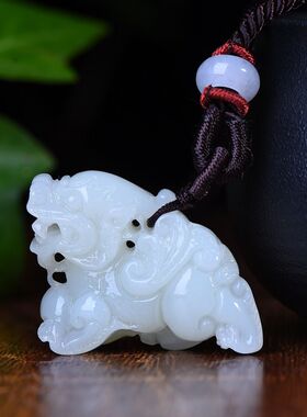 精致和田玉立体貔貅吊坠男女款