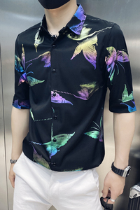 B302 CS237 2021夏男彩色蝴蝶印花中袖衬衫 社会风图片