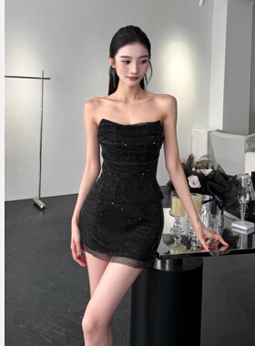 【JINGGUO轻奢】小众设计烫钻收腰性感抹胸上衣显瘦半身裙7614套