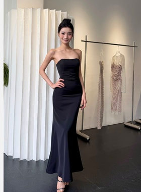 【JINGGUO轻奢】小众设计极简风抹胸修身黑色性感显瘦连衣裙7574