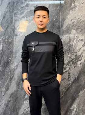 2025秋冬新品设计感男士轻奢三角标长袖T恤圆领休闲宽松上衣33262