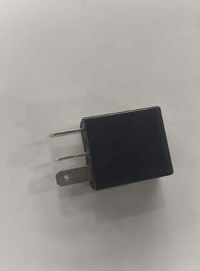 适用宝马G310GS G310R燃油泵继电器