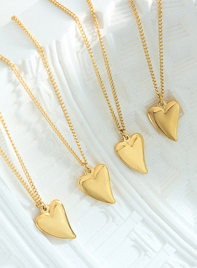 韩剧同款守护甜心爱心吊坠项链女锁骨链温柔可爱简约钛钢18K项链