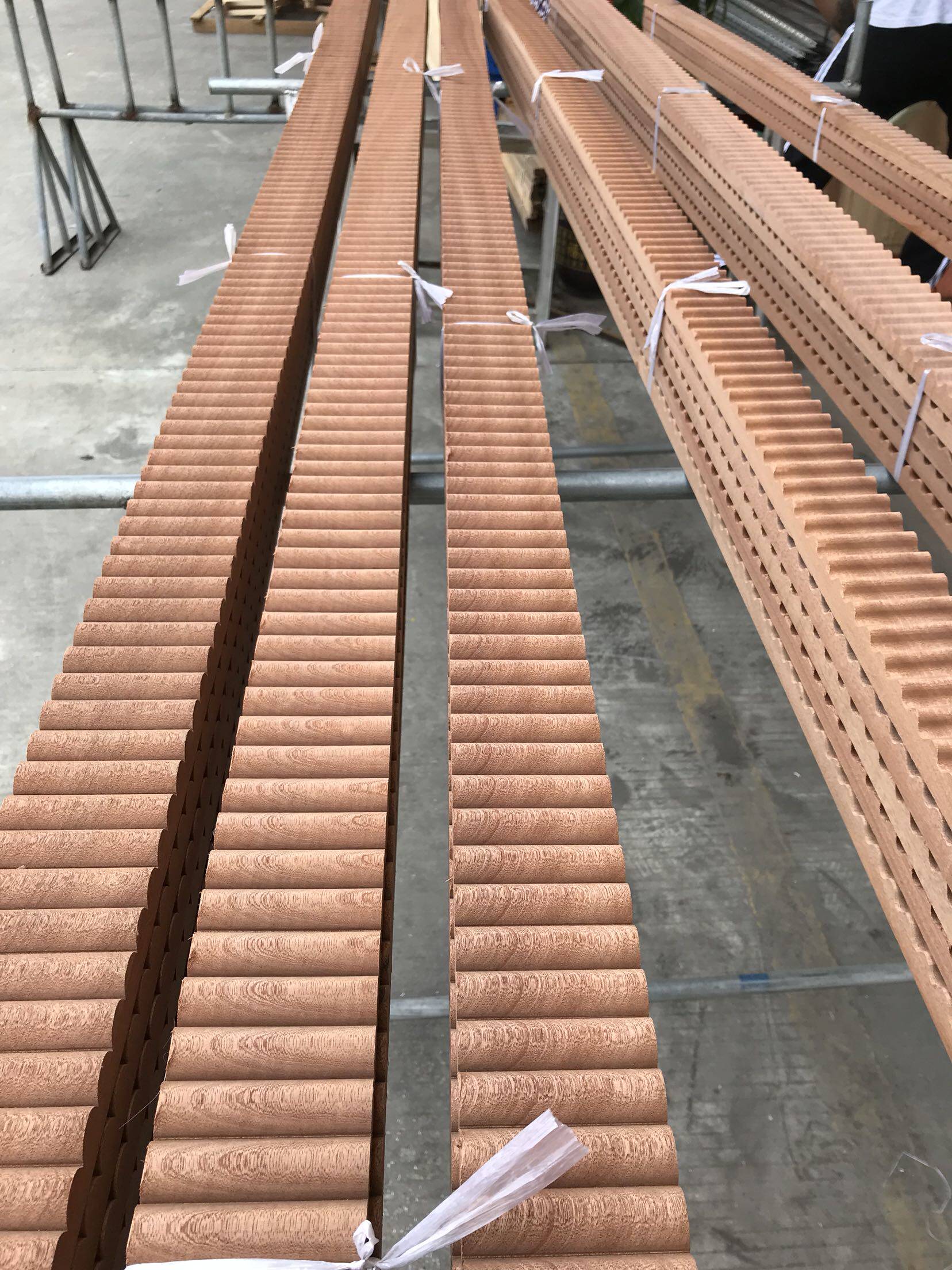 刚果沙比利实木线条定制波浪线马牙线装饰中式吊顶天花造型