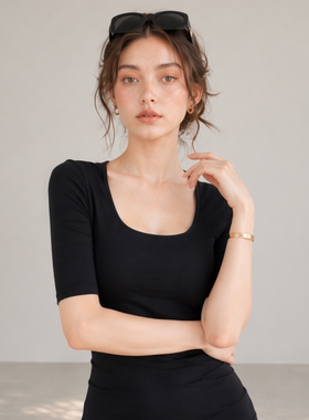 夏季露背黑色蕾丝修身包臀短裙女