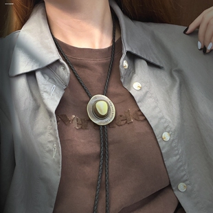 欧美潮流男士项链个性领结项圈领绳真皮绳脖链长项坠配饰五星吊坠