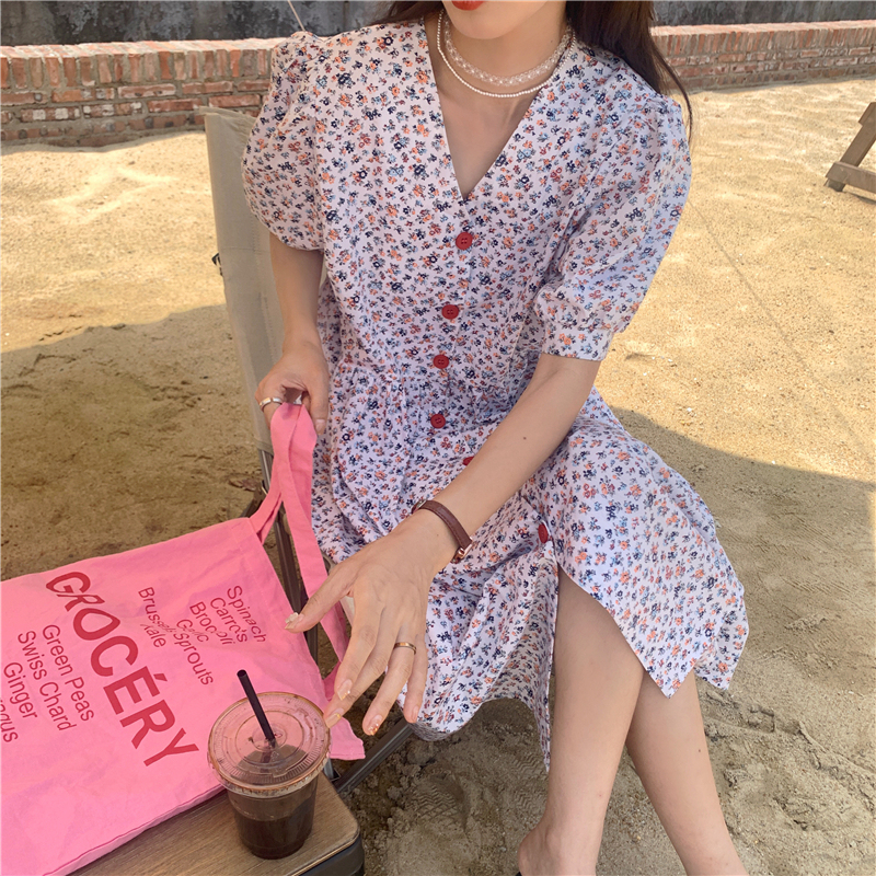 Real price ~ summer new Korean style slim waist single breasted V-neck floral Short Sleeve Dress