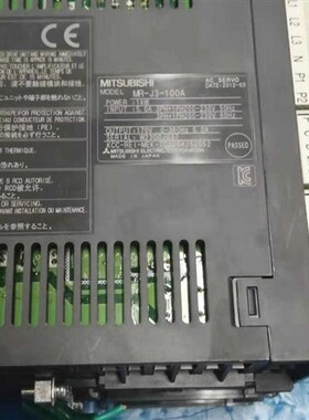 MR-J3-100A   HF-SP102三菱伺服电机驱动器套装成色漂亮